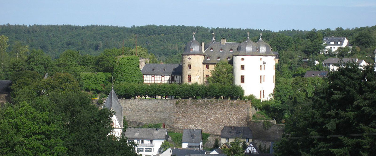 header-schloss2.jpg